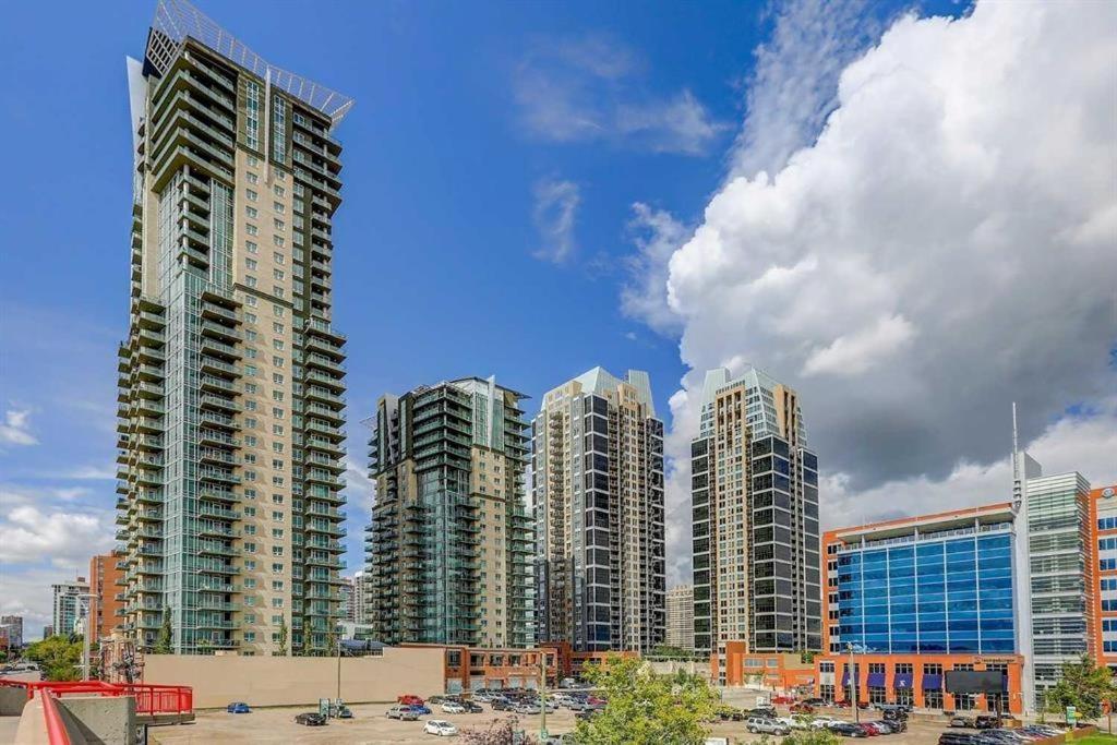 YYC Monki Di Executive Suites - Alura מראה חיצוני תמונה