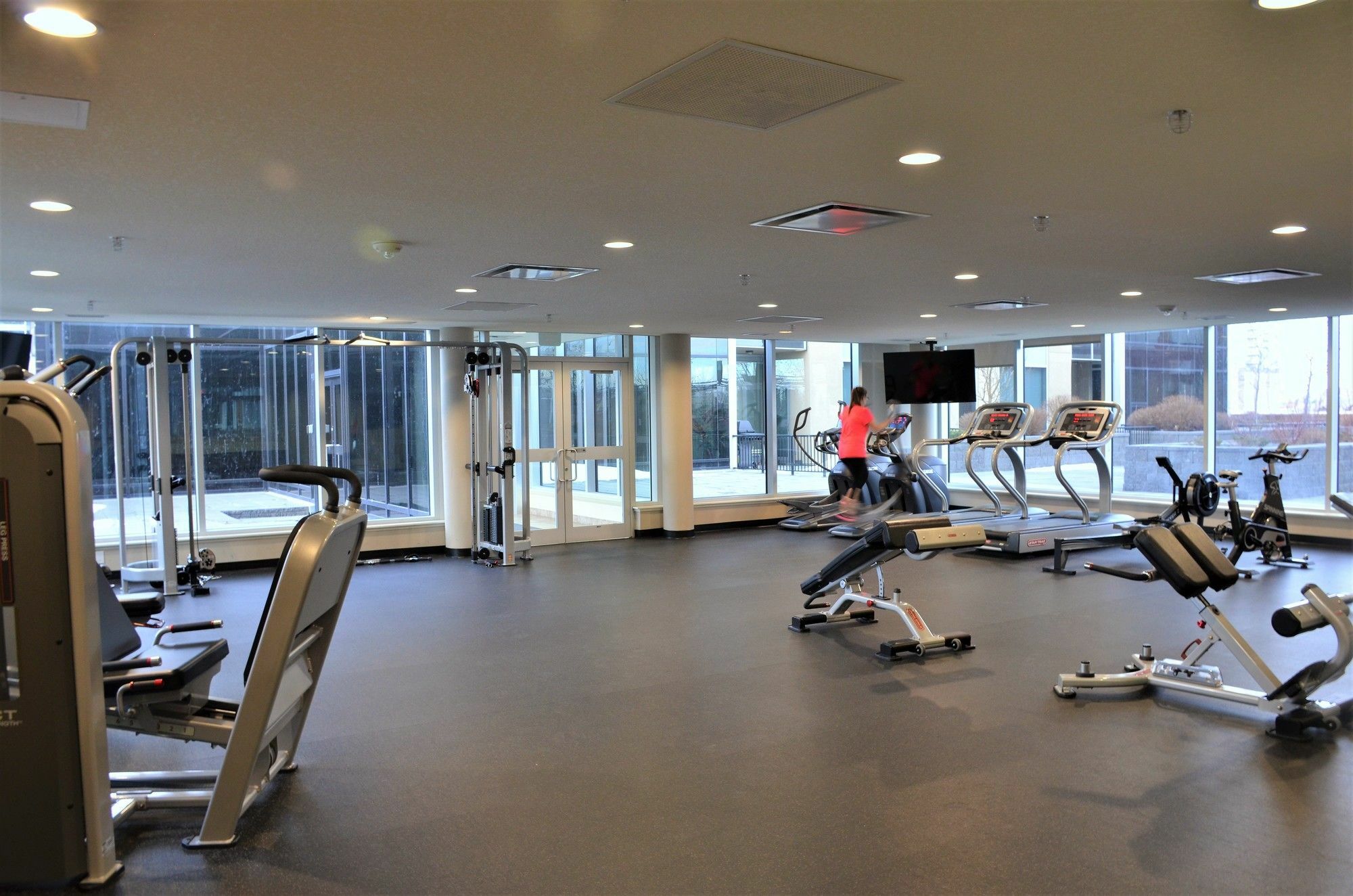 YYC Monki Di Executive Suites - Alura מראה חיצוני תמונה